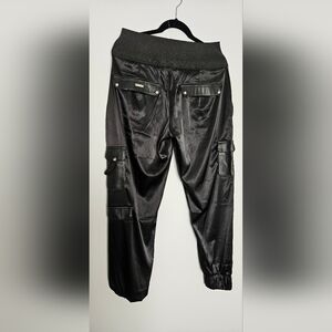 Cute silky cargo pant with slight stretch